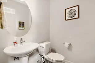 6360 SE Harkness Ln, Hillsboro, OR 97129 - Photo 9