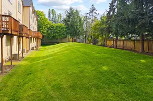 676 SW Dillan Dr, Beaverton, OR 97006 - Photo 23