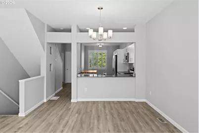 676 SW Dillan Dr, Beaverton, OR 97006 - Photo 7