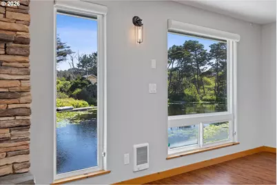 1224 SE 1st St, Lincoln City, OR 97367 - Photo 9
