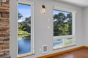 1224 SE 1st St, Lincoln City, OR 97367 - Photo 9