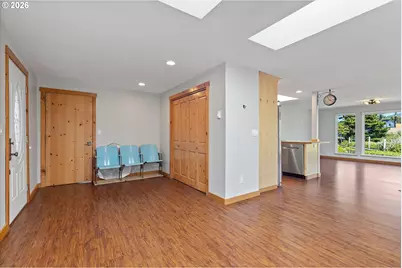 1224 SE 1st St, Lincoln City, OR 97367 - Photo 5