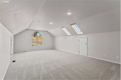 1424 NW Josephine Ter, Portland, OR 97229 - Photo 35