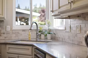 1909 NE 155th Cir, Vancouver, WA 98686 - Photo 7