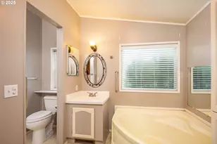 1199 N Terry St, Eugene, OR 97402 - Photo 13