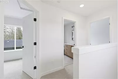 11719 SE Ash St, Portland, OR 97216 - Photo 33