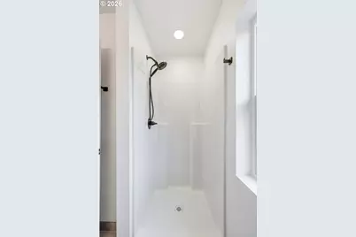 11719 SE Ash St, Portland, OR 97216 - Photo 39