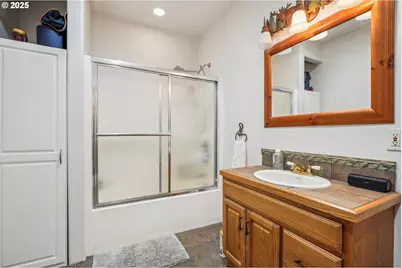 232 Upper Lakeview Rd, White Salmon, WA 98672 - Photo 37