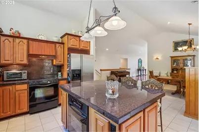 232 Upper Lakeview Rd, White Salmon, WA 98672 - Photo 13