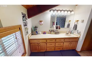 96512 Martin Ranch Rd, Brookings, OR 97415 - Photo 15