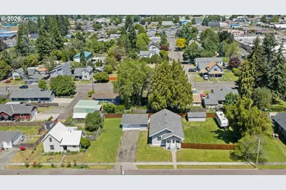 321 W Virginia St, Stayton, OR 97383 - Photo 5