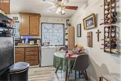 733 Delaware St, Longview, WA 98632 - Photo 9