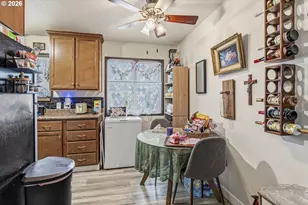 733 Delaware St, Longview, WA 98632 - Photo 9