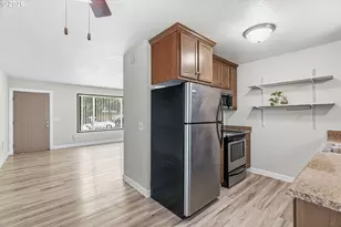 733 Delaware St, Longview, WA 98632 - Photo 13