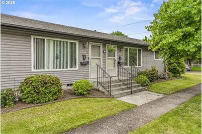 733 Delaware St, Longview, WA 98632 - Photo 1