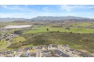 816 Pebble Creek St, Sutherlin, OR 97479 - Photo 33