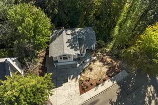 1826 E Carol Ann Dr, Newberg, OR 97132 - Photo 5