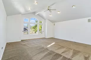 1826 E Carol Ann Dr, Newberg, OR 97132 - Photo 21