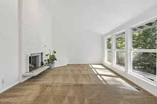 1826 E Carol Ann Dr, Newberg, OR 97132 - Photo 11