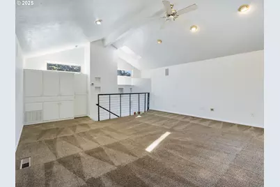 1826 E Carol Ann Dr, Newberg, OR 97132 - Photo 23