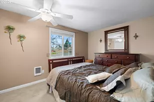 292 NE Palomar Ct, Hillsboro, OR 97124 - Photo 25