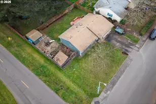 292 NE Palomar Ct, Hillsboro, OR 97124 - Photo 41