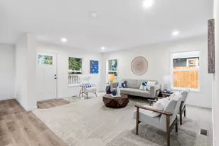 8582 SE 57th Ave, Portland, OR 97206 - Photo 3