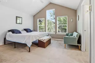 1166 NE 5th St, Gresham, OR 97030 - Photo 9