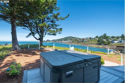 215 SW Cliff St, Depoe Bay, OR 97341 - Photo 7