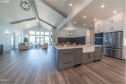 215 SW Cliff St, Depoe Bay, OR 97341 - Photo 17