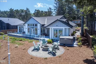 215 SW Cliff St, Depoe Bay, OR 97341 - Photo 5