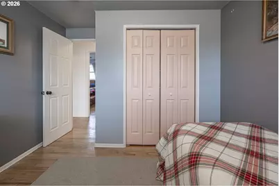 586 45th Pl NE, Salem, OR 97301 - Photo 25