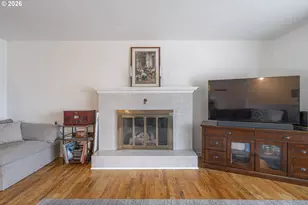 586 45th Pl NE, Salem, OR 97301 - Photo 7