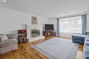 586 45th Pl NE, Salem, OR 97301 - Photo 5