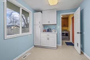 586 45th Pl NE, Salem, OR 97301 - Photo 19