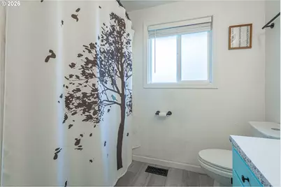 586 45th Pl NE, Salem, OR 97301 - Photo 23