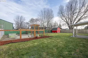 586 45th Pl NE, Salem, OR 97301 - Photo 33