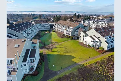 277 N Hayden Bay Dr, Portland, OR 97217 - Photo 39