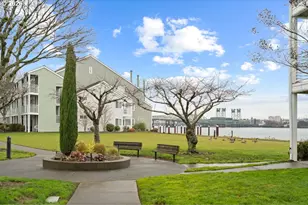 277 N Hayden Bay Dr, Portland, OR 97217 - Photo 33