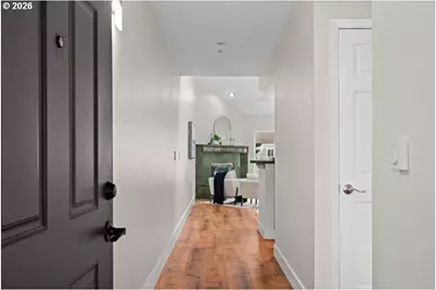 277 N Hayden Bay Dr, Portland, OR 97217 - Photo 3