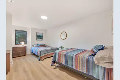 696 N Spruce St, Cannon Beach, OR 97110 - Photo 41