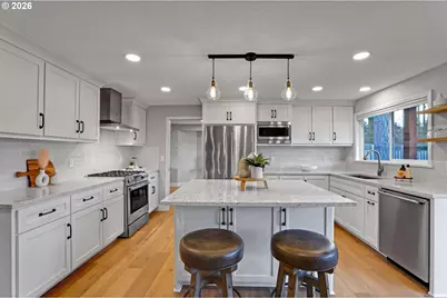 2925 SW Luradel Ln, Portland, OR 97219 - Photo 7