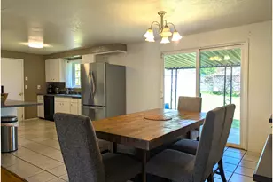 76501 Portal Dr, Oakridge, OR 97463 - Photo 9