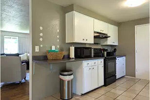 76501 Portal Dr, Oakridge, OR 97463 - Photo 11