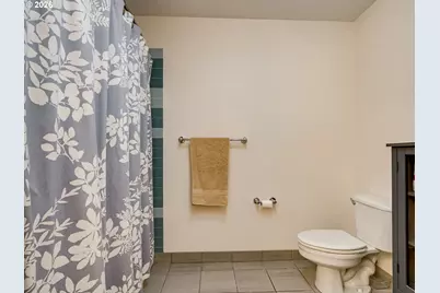 726 NW 11th Ave #104, Portland, OR 97209 - Photo 23
