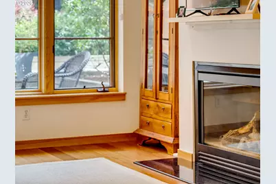 726 NW 11th Ave #104, Portland, OR 97209 - Photo 9