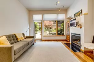 726 NW 11th Ave, Portland, OR 97209 - Photo 5