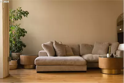 1420 NW Lovejoy St #427, Portland, OR 97209 - Photo 7