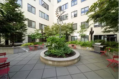 1420 NW Lovejoy St #427, Portland, OR 97209 - Photo 33