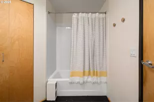 1420 NW Lovejoy St, Portland, OR 97209 - Photo 23